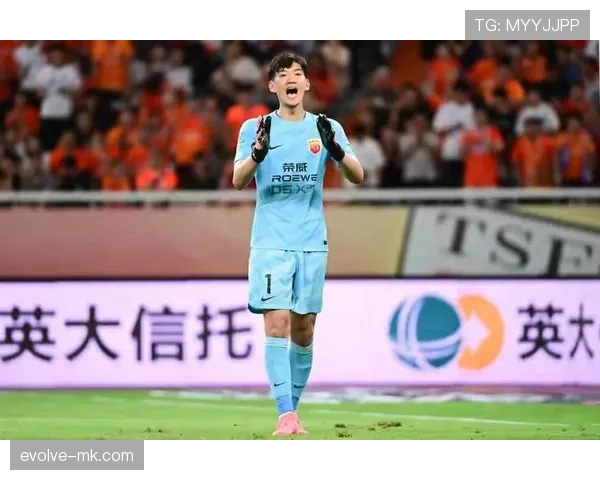 颜骏凌扑救能力持续提升，本赛季表现稳健