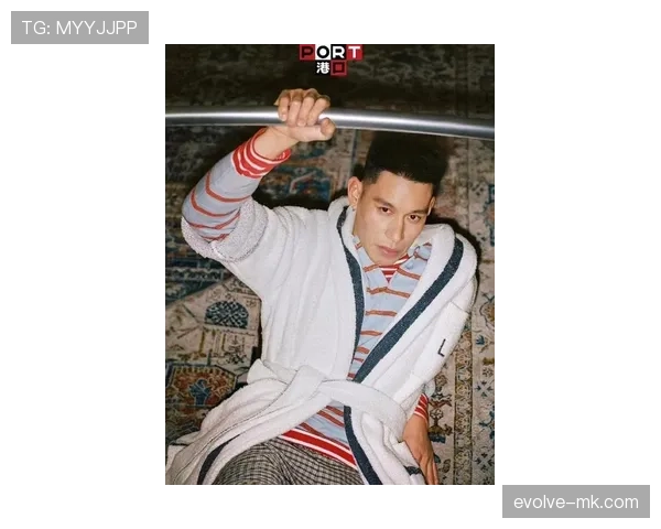 林书豪居然穿得比我还随性，出门像去逛菜市场？